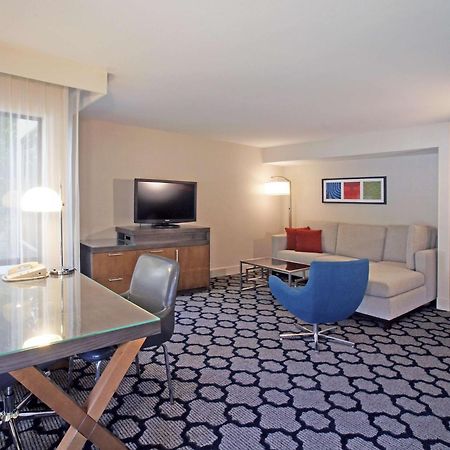 Hilton Palm Springs Hotell Eksteriør bilde